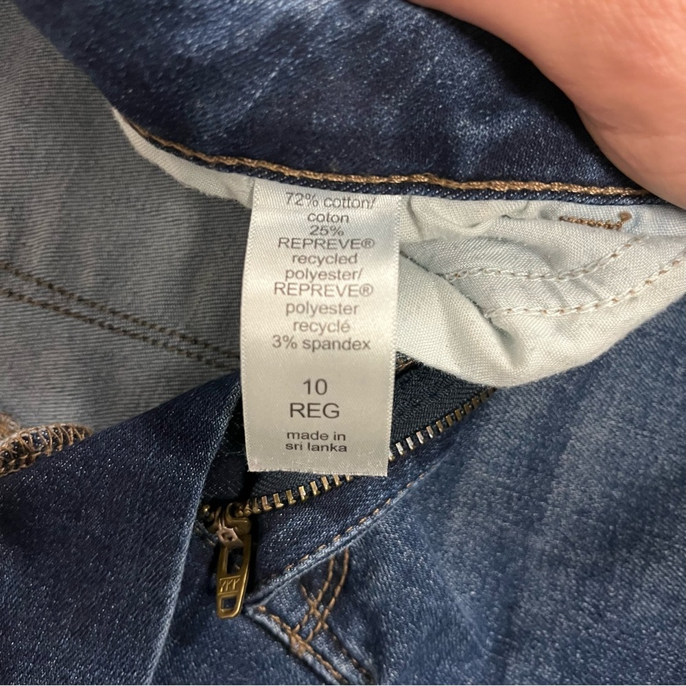 Maurices Classic Blue Women's High Rise Flare Jeans - Picture 8 of 9